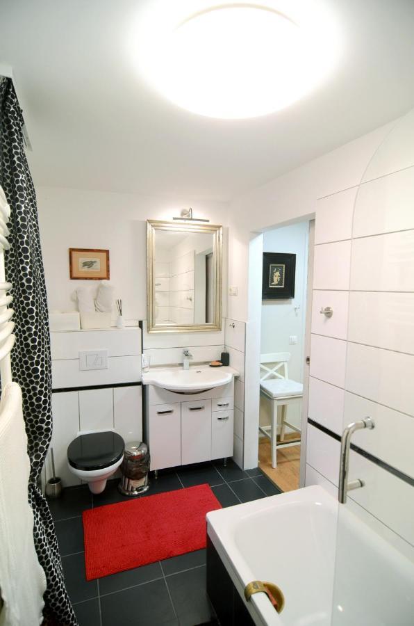 Fília Apartman Eger Exterior foto